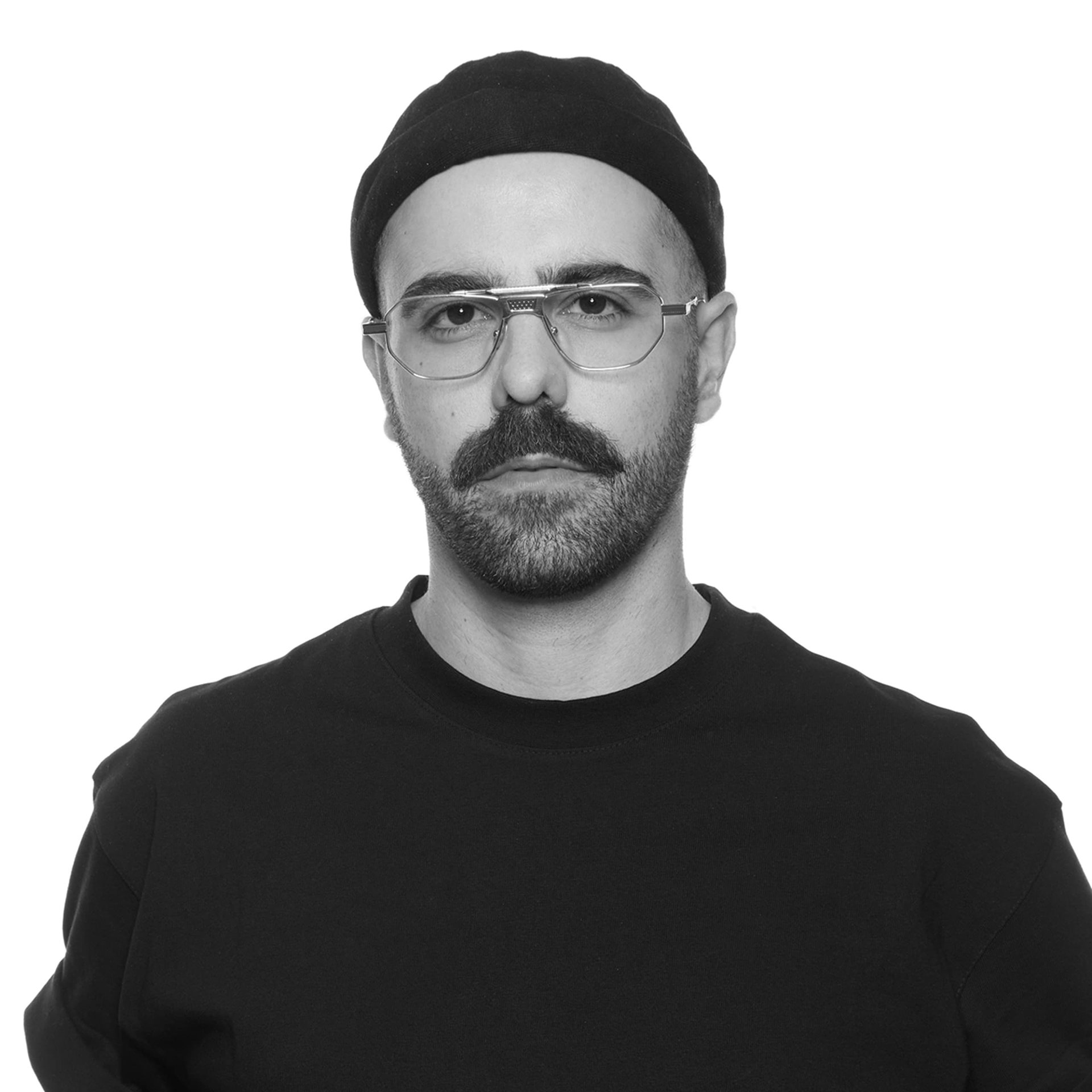 block-majirel-2025-04-testies